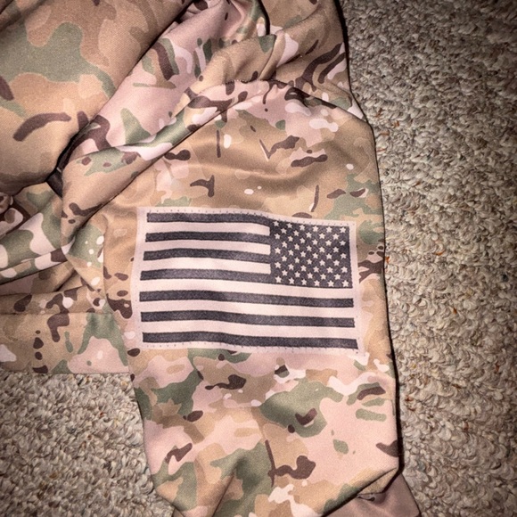 Buffalo Bills Camouflage Hoodie with Buffalo Logo & American flag - Picture 7 of 8